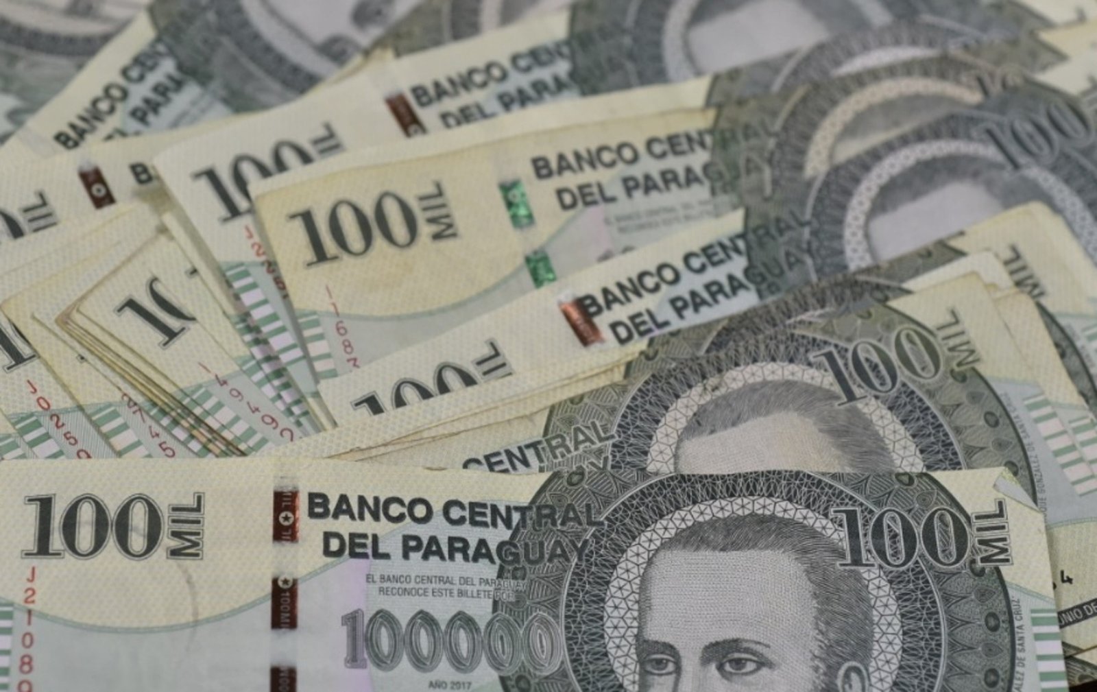 Pracovníci žiadajú o 20 % úpravu